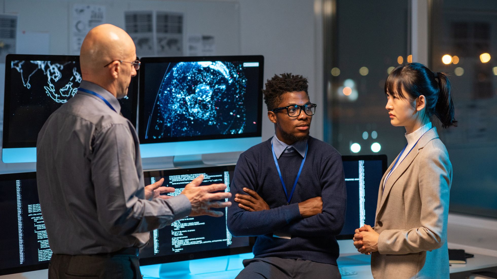 people discussing AI to transform commercial real estate