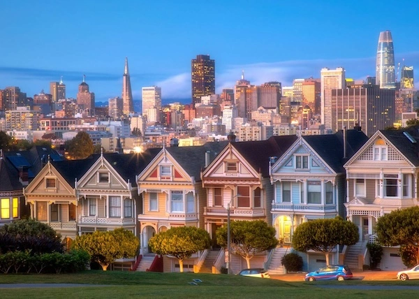 san francisco's row of "painted ladies," houses in the western addition neighborhood