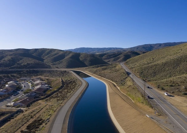 the California Aqueduct flowing through Palmdale, California
